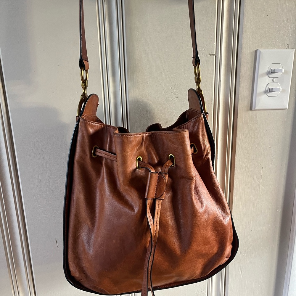 Frye Ilana Hobo Drawstring Leather Bag brown used but in great condition